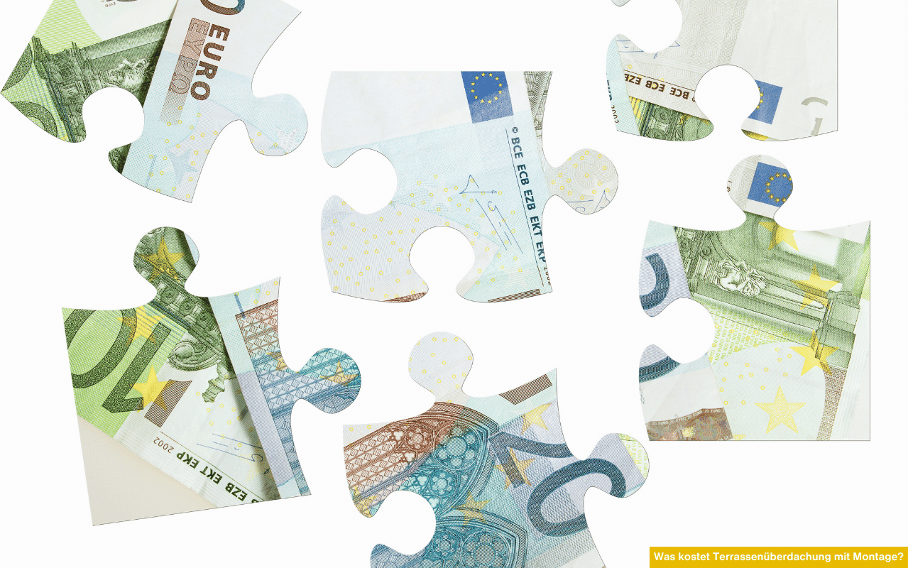 Mehrere Puzzleteile liegen auf weißem Grund. Die Teile zeigen Ausschnitte von Euro-Banknoten. Das Motiv steht für die Zusammensetzung der Gesamtkosten einer Terrassenüberdachung inklusive Montage.