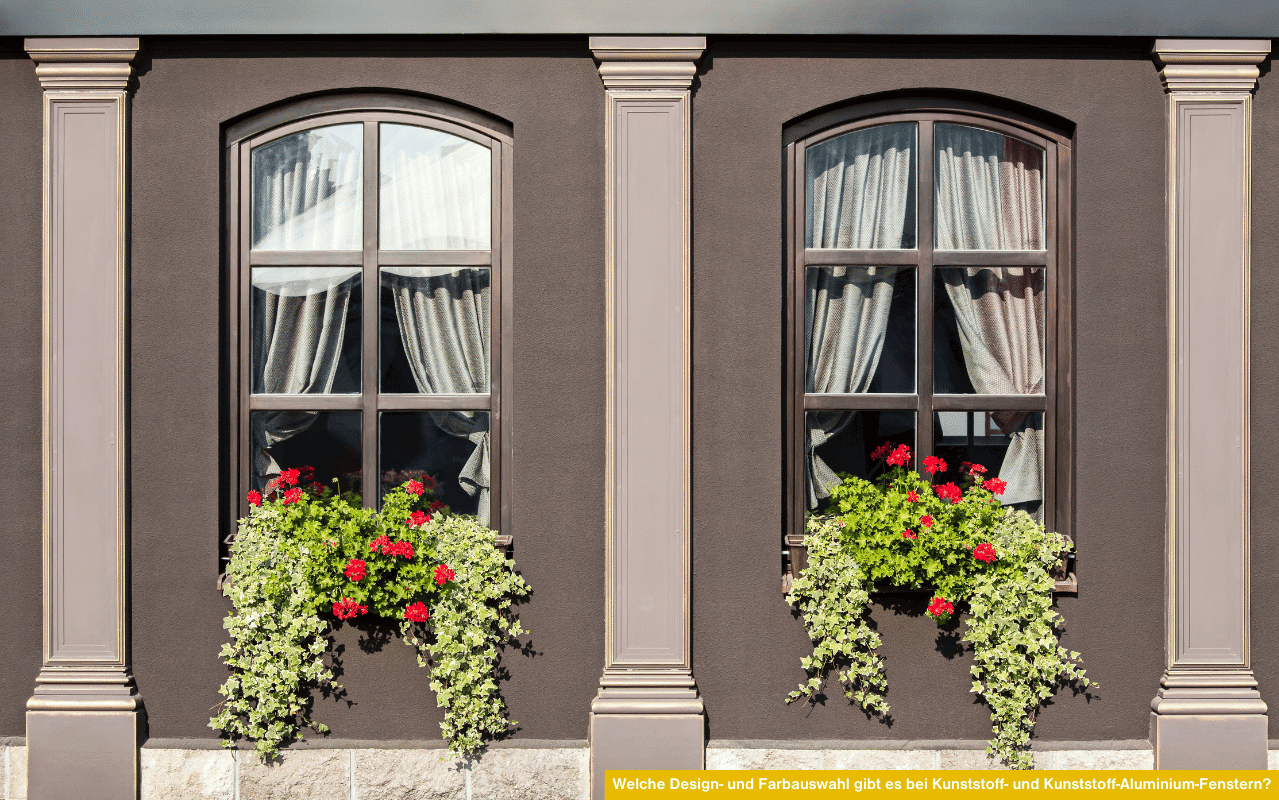 Welche Design- und Farbauswahl gibt es bei Kunststoff- und Kunststoff-Aluminium-Fenstern - stilvolle Fenster mit Blumen.