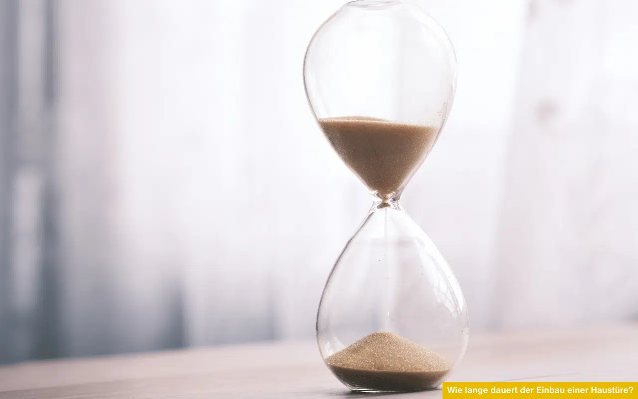 Wie lange dauert der Einbau einer Haustüre erklärt die Montagezeit von der Demontage bis zum fachgerechten Einbau