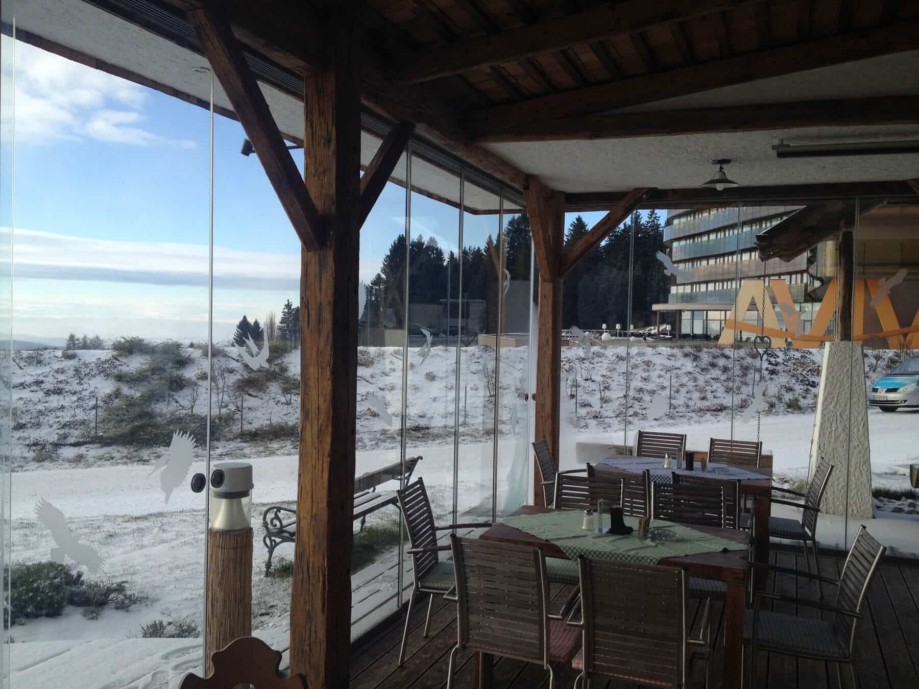 Windgeschützte Terrasse