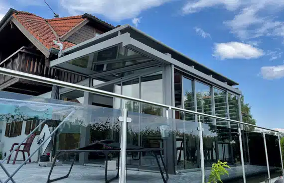 Wintergarten in Walding, Oberösterreich, von Fenster-Schmidinger geplant und montiert.